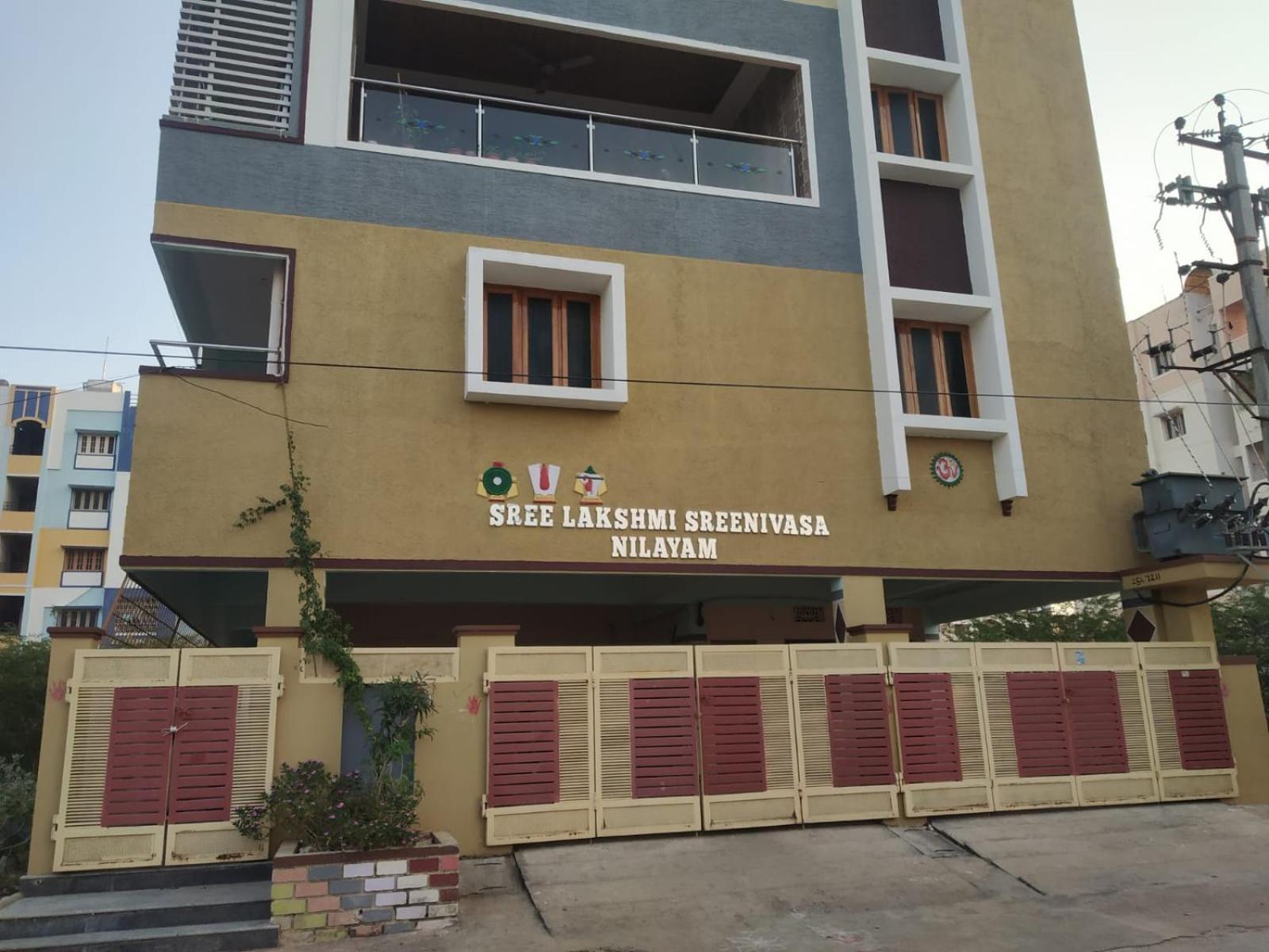 تيروباتي Sls Homestay - Luxury Ac Service Apartments 1Bhk, 2Bhk, 3Bhk - Direct Flyover To Alipiri Tirumala Gate - Walk To Ps4 Pure Veg Restaurants, Supermarkets - Near To National Highway & Padmavathi Amma Temple - Modular Kitchen, Living Room -Free Superfast المظهر الخارجي الصورة