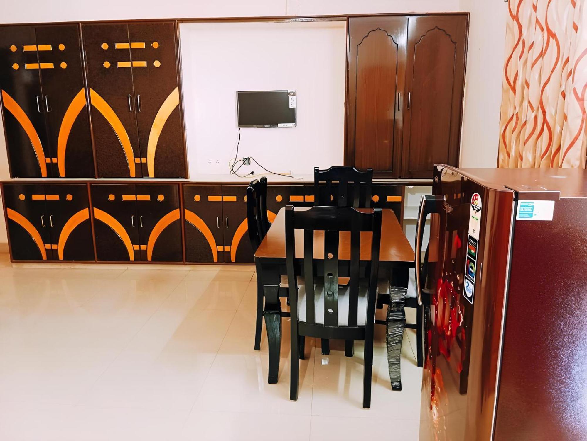 تيروباتي Sls Homestay - Luxury Ac Service Apartments 1Bhk, 2Bhk, 3Bhk - Direct Flyover To Alipiri Tirumala Gate - Walk To Ps4 Pure Veg Restaurants, Supermarkets - Near To National Highway & Padmavathi Amma Temple - Modular Kitchen, Living Room -Free Superfast المظهر الخارجي الصورة